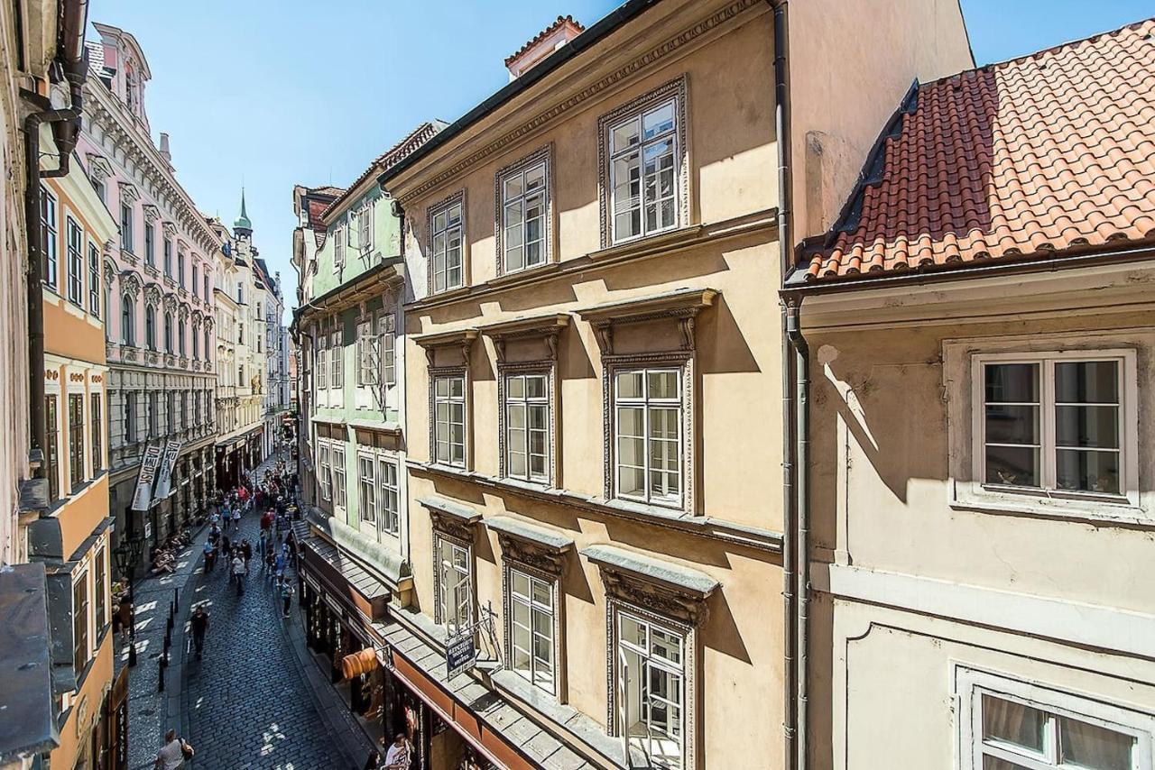 Newly Renovated 1-bed At Charles Bridge Apartment Prag