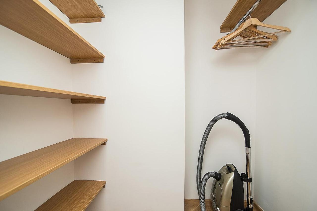 Apartmán Newly Renovated 1-bed At Charles Bridge Prague